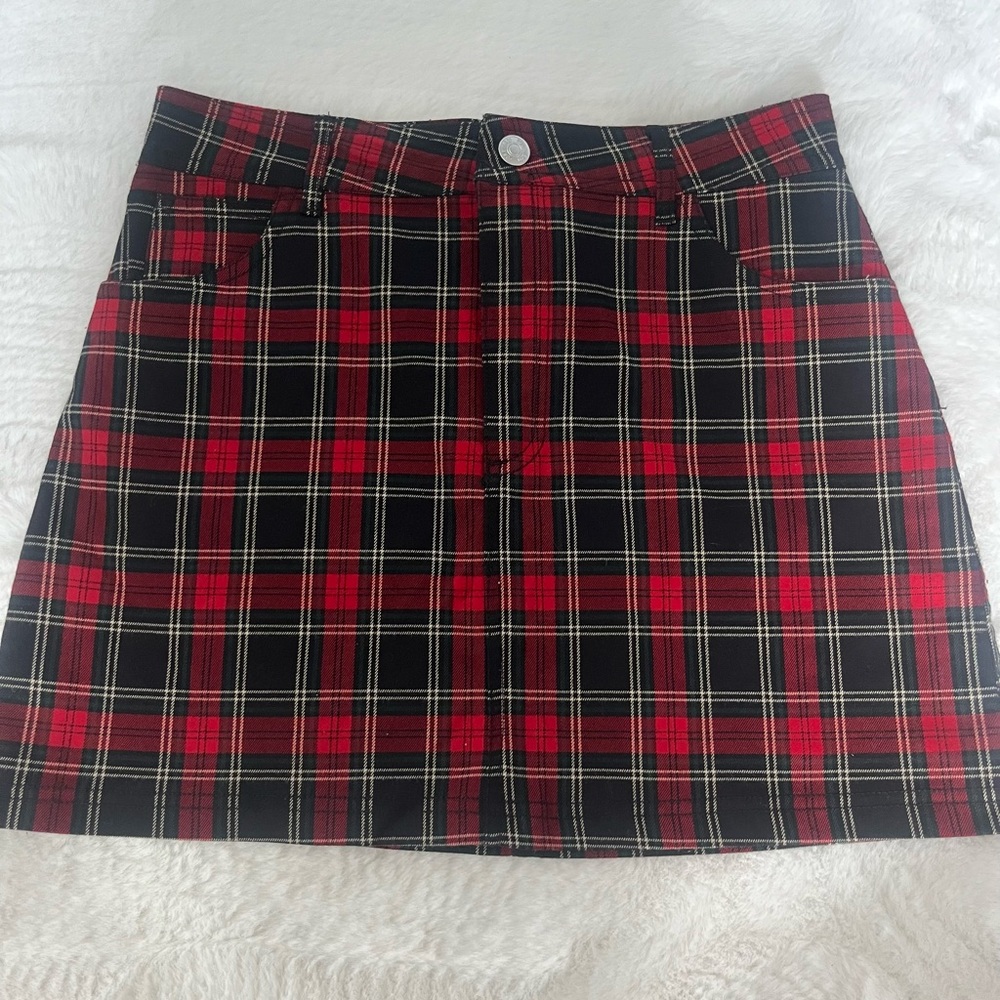 Plaid mini skirt.